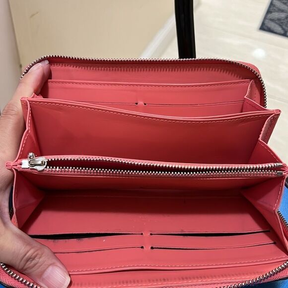 Louis Vernis Coral Pink Wallet - Picture 13 of 16